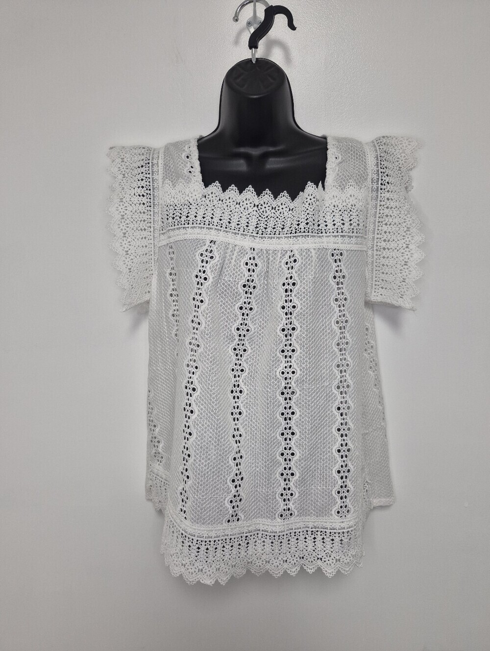 Kindred White Eyelet Applique Cotton Blend Top sz XL